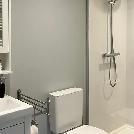 Le Pavillon * Céroux-Mousty