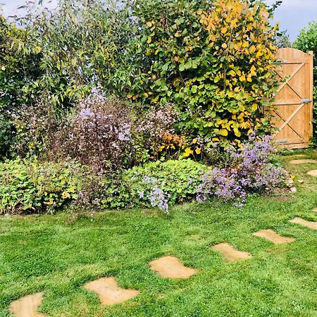 Le Pavillon * Céroux-Mousty