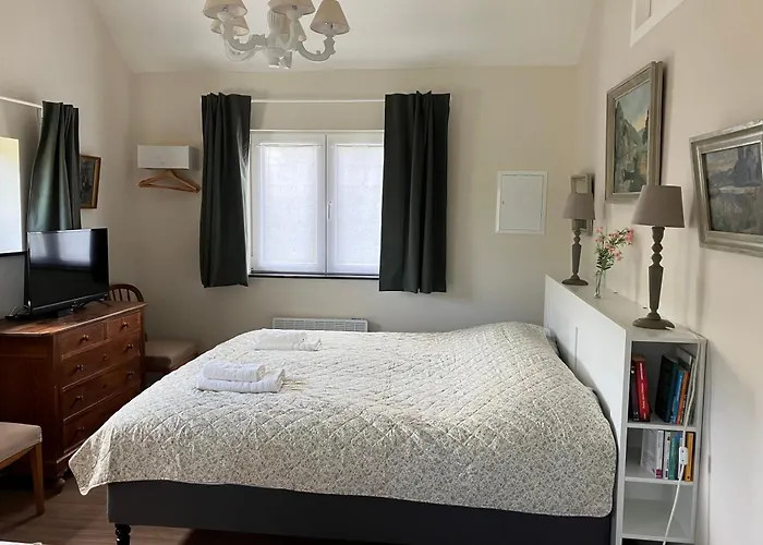 Le Pavillon Ferienhaus Céroux-Mousty