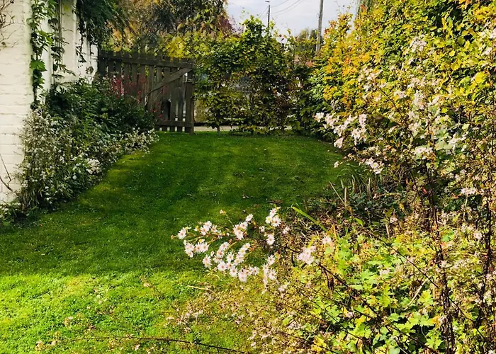 Le Pavillon * Céroux-Mousty